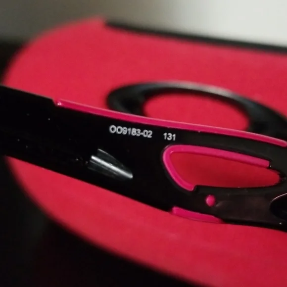 Oakley Sunglasses - Picture 6 of 8